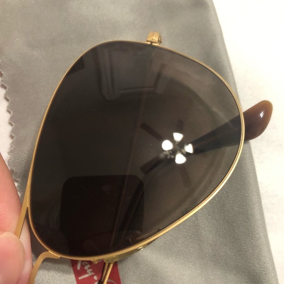 Ray-Ban Aviators - Picture 9 of 10